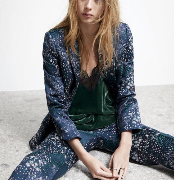 Zadic & Voltaire Navy - size 36 ZADIG & VOLTAIRE
Printed Notch Lapel Jacket - Picture 2 of 13